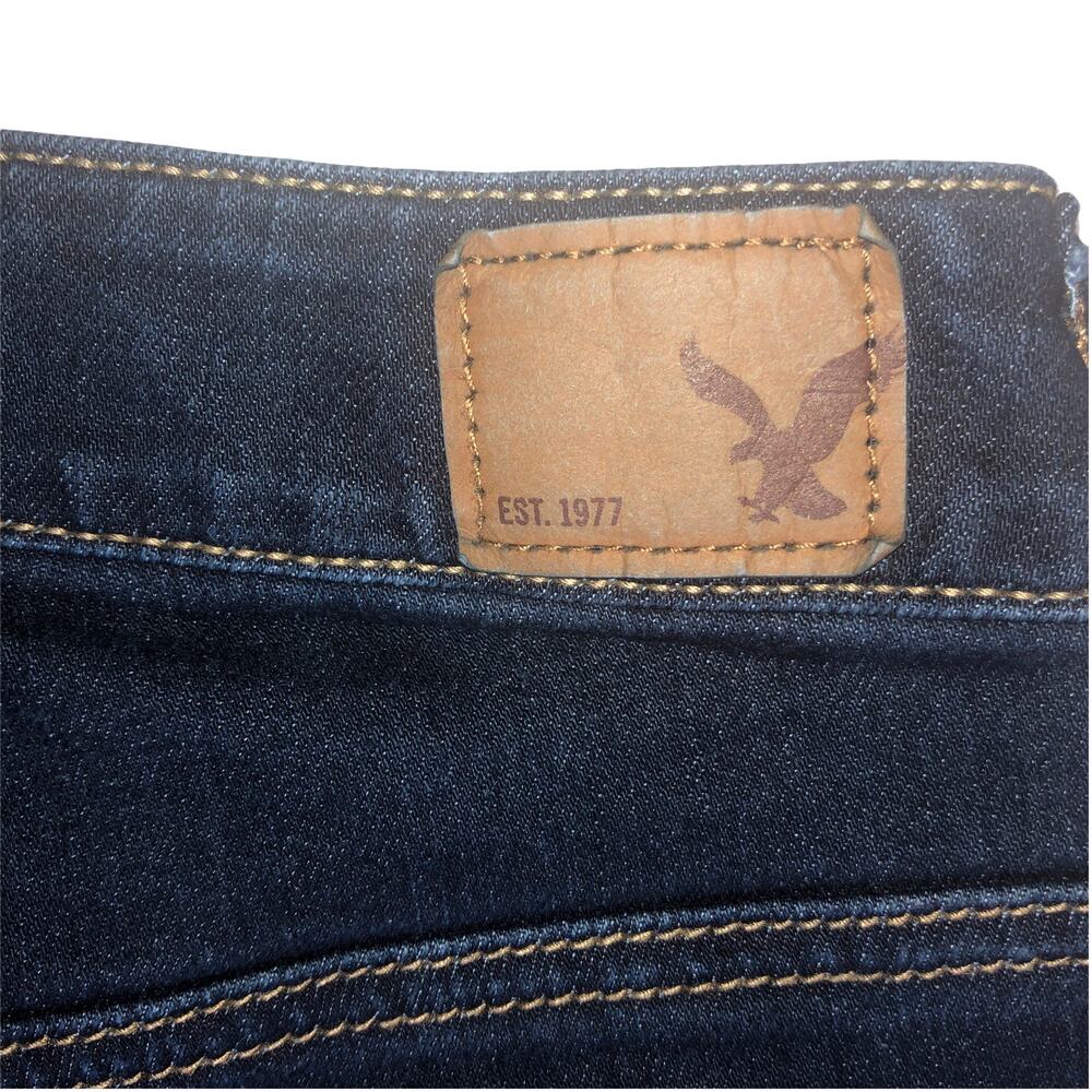 American Eagle Outfitters Dark Wash Super Stretch Jeans - Size 4 - Picture 8 of 11